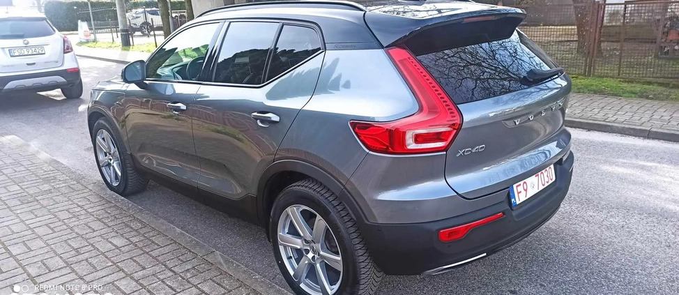 Volvo XC 40 cena 115500 przebieg: 165000, rok produkcji 2019 z Drezdenko małe 497